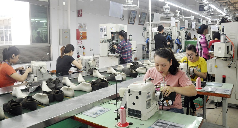 Cơ sở, điều kiện làm việc của người lao động tại Chi nhánh Công ty TNHH Sao Vàng (phường Yên Thanh, TP Uông Bí) từng bước được cải thiện.