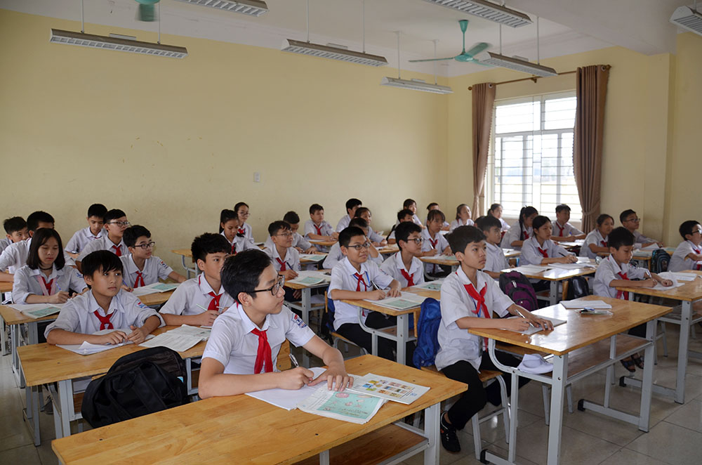 Tiết học của học sinh lớp 7A3, Trường THCS Cẩm Bình.