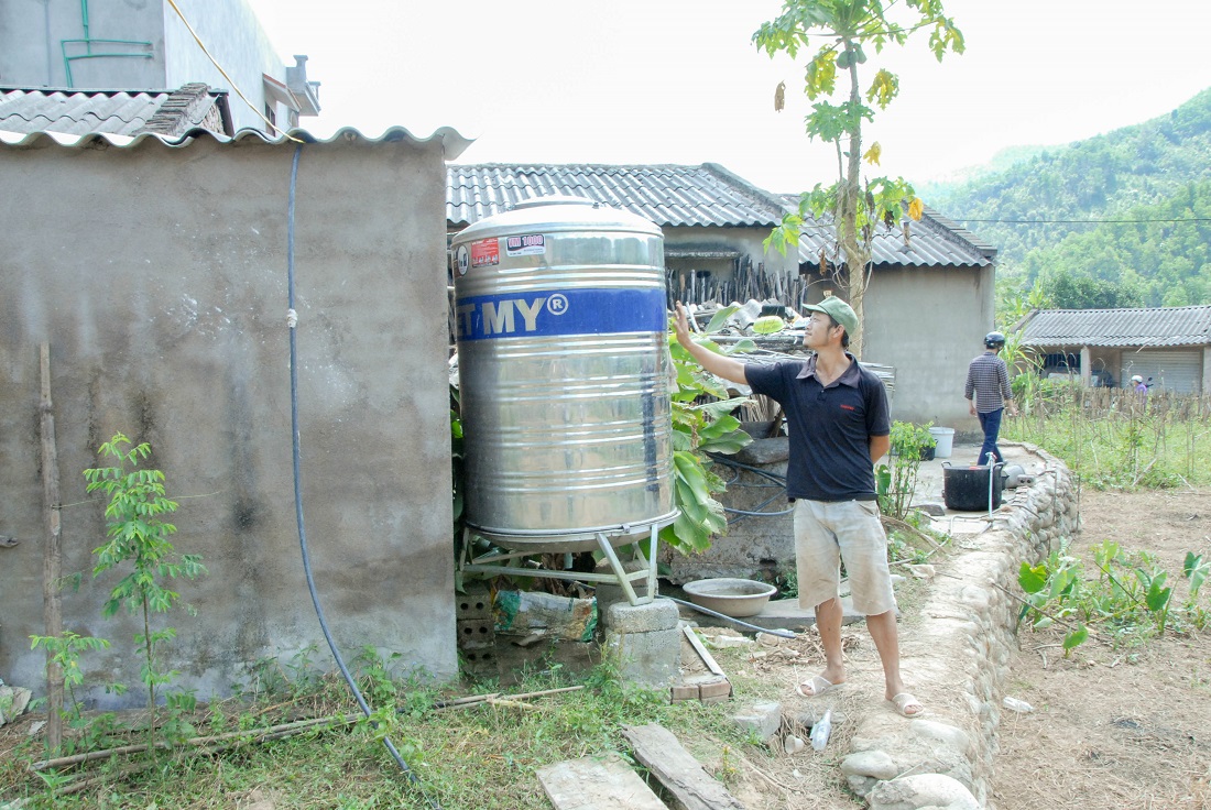 Nhiều hộ nghèo, dân tộc thiểu số ở vùng miền núi, vùng khó khăn được hỗ trợ nước sinh hoạt từ Đề án 2085