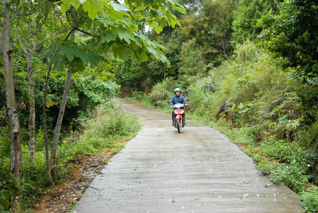 Tuyến đường liên thôn Long Sông – Nà Pò (xã Hoành Mô, Bình Liêu) được hoàn thành từ tháng 10/2018.