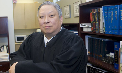 Michael Kwan, thẩm phán tại thành phố Taylorsville, bang Utah, Mỹ. Ảnh: Salt Lake Tribune.