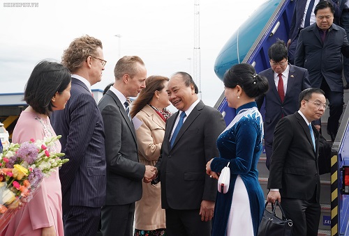 Lễ đón Thủ tướng, Phu nhân và đoàn tại sân bay. Ảnh: VGP/Quang Hiếu