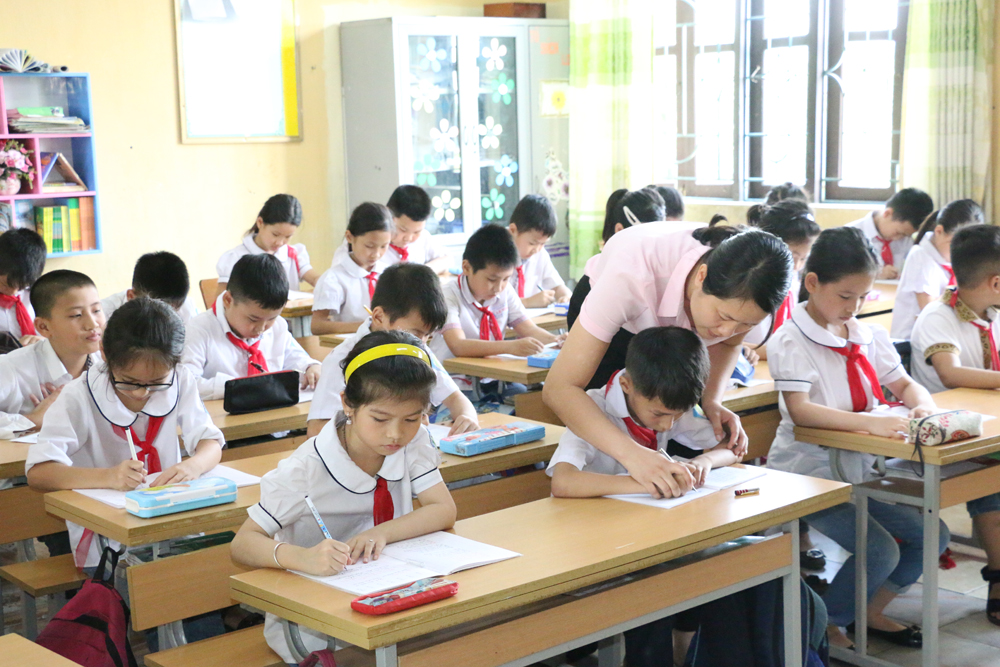 Cơ sở vật chất, phòng học tại Trường Tiểu học Yên Thọ được đầu tư khang trang, đầy đủ, hiện đại đáp ứng nhu cầu nâng cao chất lượng dạy và học cho các em học sinh...