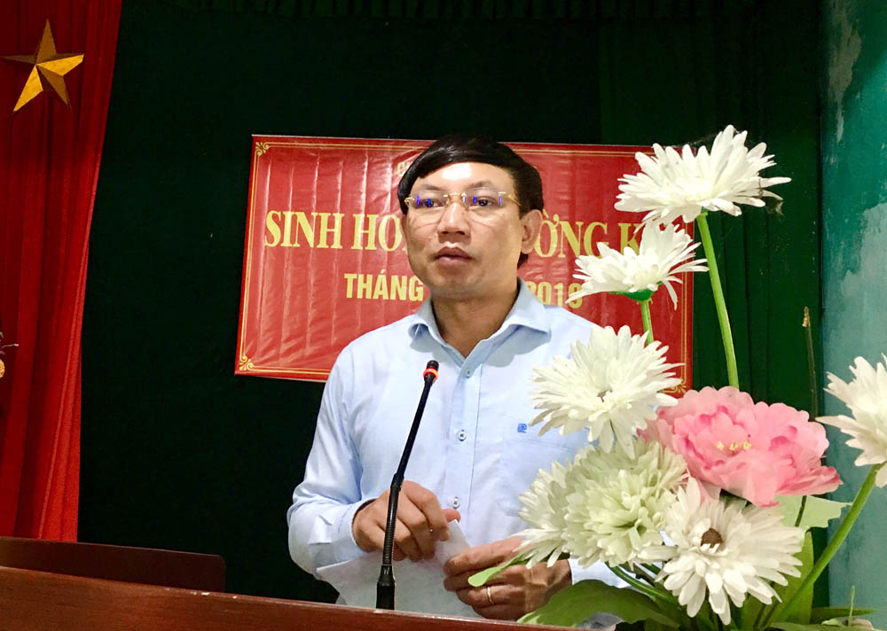 Đồng chí Nguyễn Xuân Ký, Phó Bí thư Thường trực Tỉnh uỷ phát biểu tại cuộc họp.