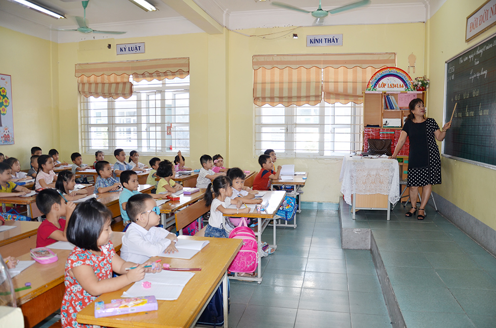 Một tiết học của học sinh lớp 1, Trường Tiểu học Quang Trung, TP Hạ Long.