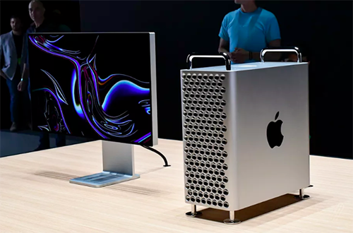 Apple Mac Pro có giá khởi điểm lên đến 6.000 USD. Ảnh: The Verge.