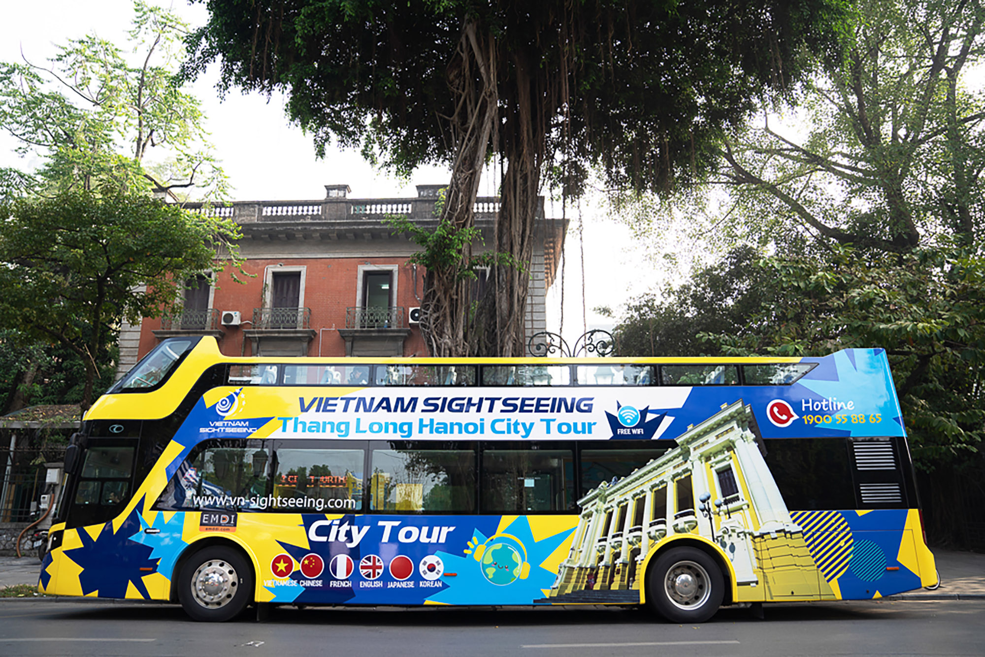 Công ty CP Du lịch Việt Nam – Hà Nội đã đề xuất triển khai xây dựng, đưa tuyến xe buýt 2 tầng đầu tiên tại Quảng Ninh vào khai thác ở khu vực TP Hạ Long