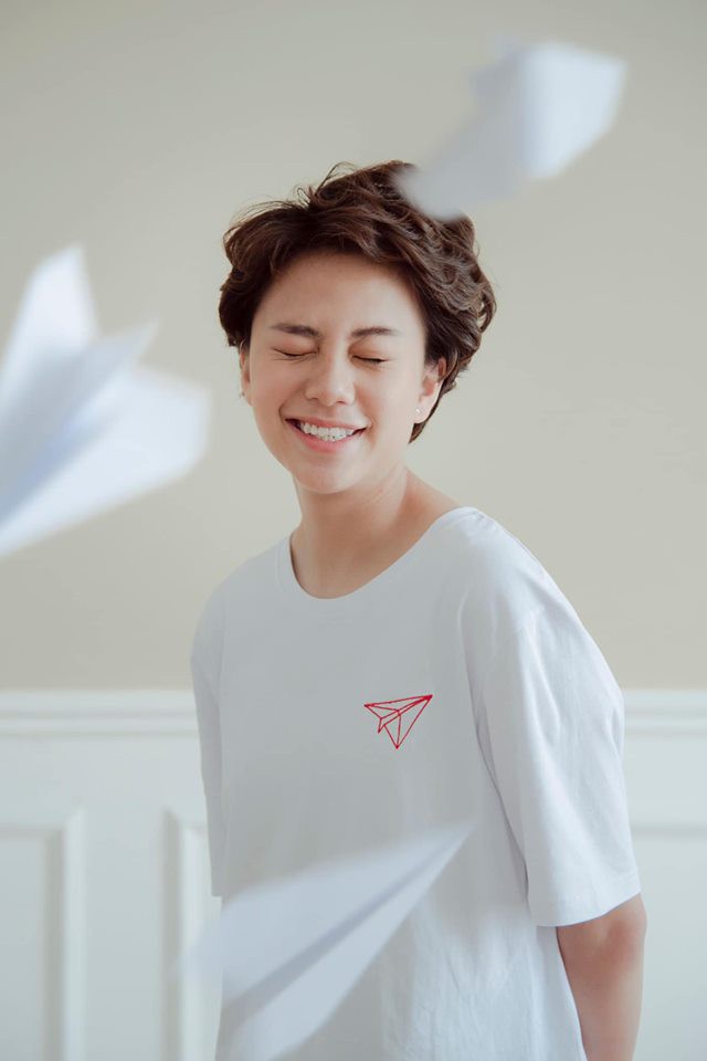 Ngoài đời, Bảo Hân cũng chuộng phong cách tomboy giống Ánh Dương trong Về nhà đi con.