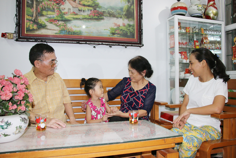 Gia đình Bà Nguyễn Thị Chăm