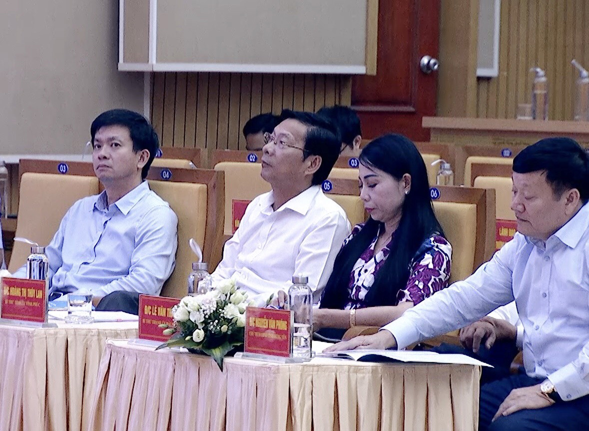  Đồng chí Nguyễn Văn Đọc, Bí thư Tỉnh ủy, Chủ tịch HĐND tỉnh tới dự tại hội nghị.