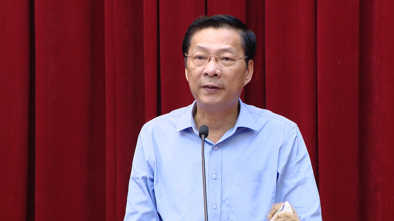 Bí thư Tỉnh uỷ, Chủ tịch HĐND tỉnh Nguyễn Văn Đọc phát biểu khai mạc hội nghị