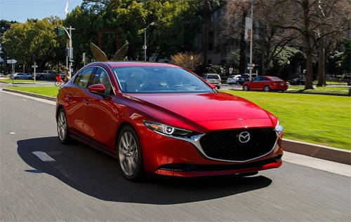 Mazda3 đời 2019 thuộc danh sách triệu hồi gồm cả bản sedan và hatchback.
