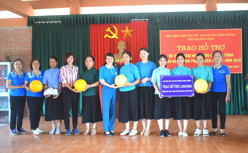 Đội bóng chuyền hơi đầu tiên của xã Lục Hồn được thành lập trong chương trình 