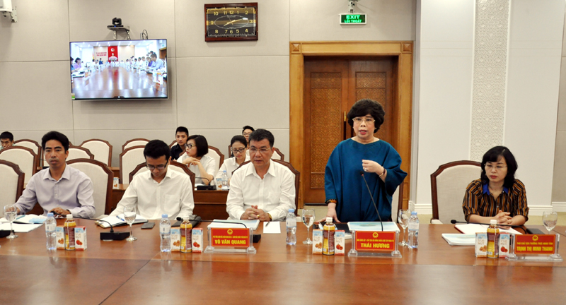 Bà Thái Hương, nhà sáng lập, Chủ tịch Tập đoàn TH trình bày ý tưởng của doanh nghiệp