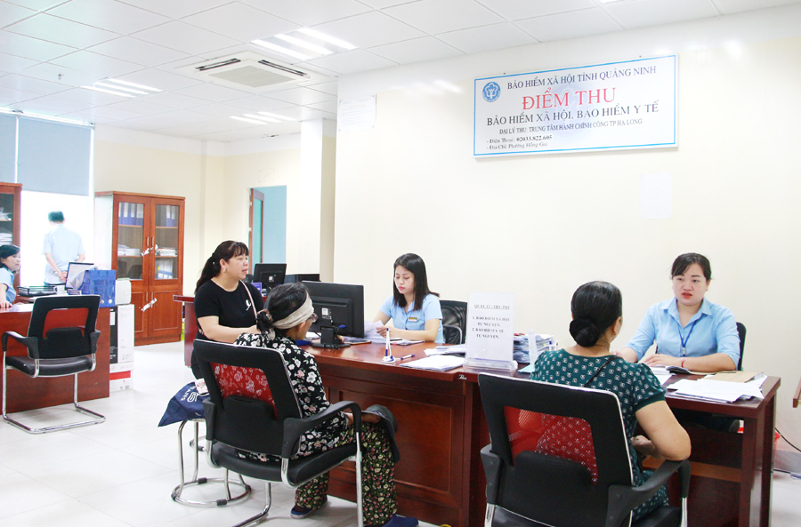 Điểm thu nộp BHYT tại Trung tâm Phục vụ HCC TP Hạ Long.