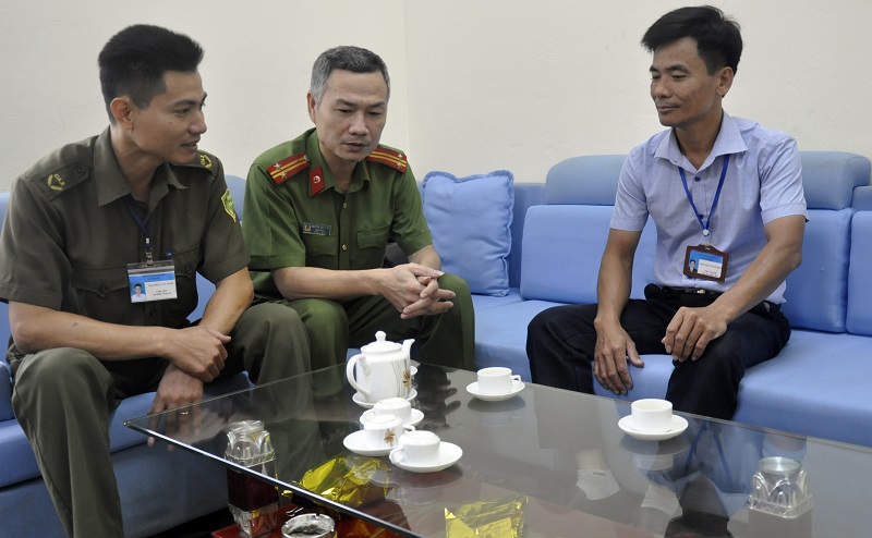Công an huyện Hoành Bồ thường xuyên bám sát địa bàn, cơ sở, cùng chính quyền xã Lê Lợi giải quyết hiệu quả các vấn đề liên quan đến ANTT.