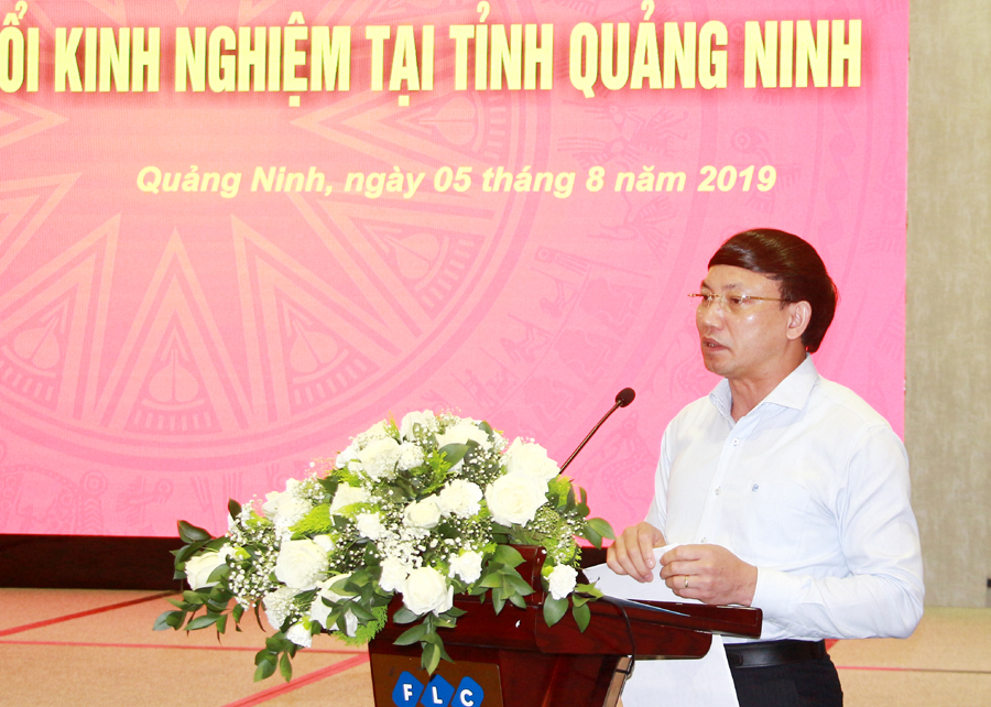 Đồng chí Nguyễn Xuân Ký, Phó Bí thư Thường trực Tỉnh ủy, Chủ tịch HĐND tỉnh, phát biểu tại buổi làm việc.