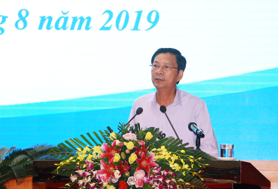 Đồng chí Nguyễn Văn Đọc, Bí thư Tỉnh ủy, phát biểu chỉ đạo Hội nghị.