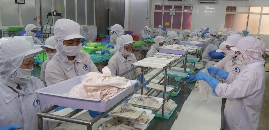 Nhiều công nhân trước đây làm việc tại Công ty TNHH Everbest được LĐLĐ tỉnh giới thiệu sang làm tại Công ty CP XNK Thủy sản Quảng Ninh.