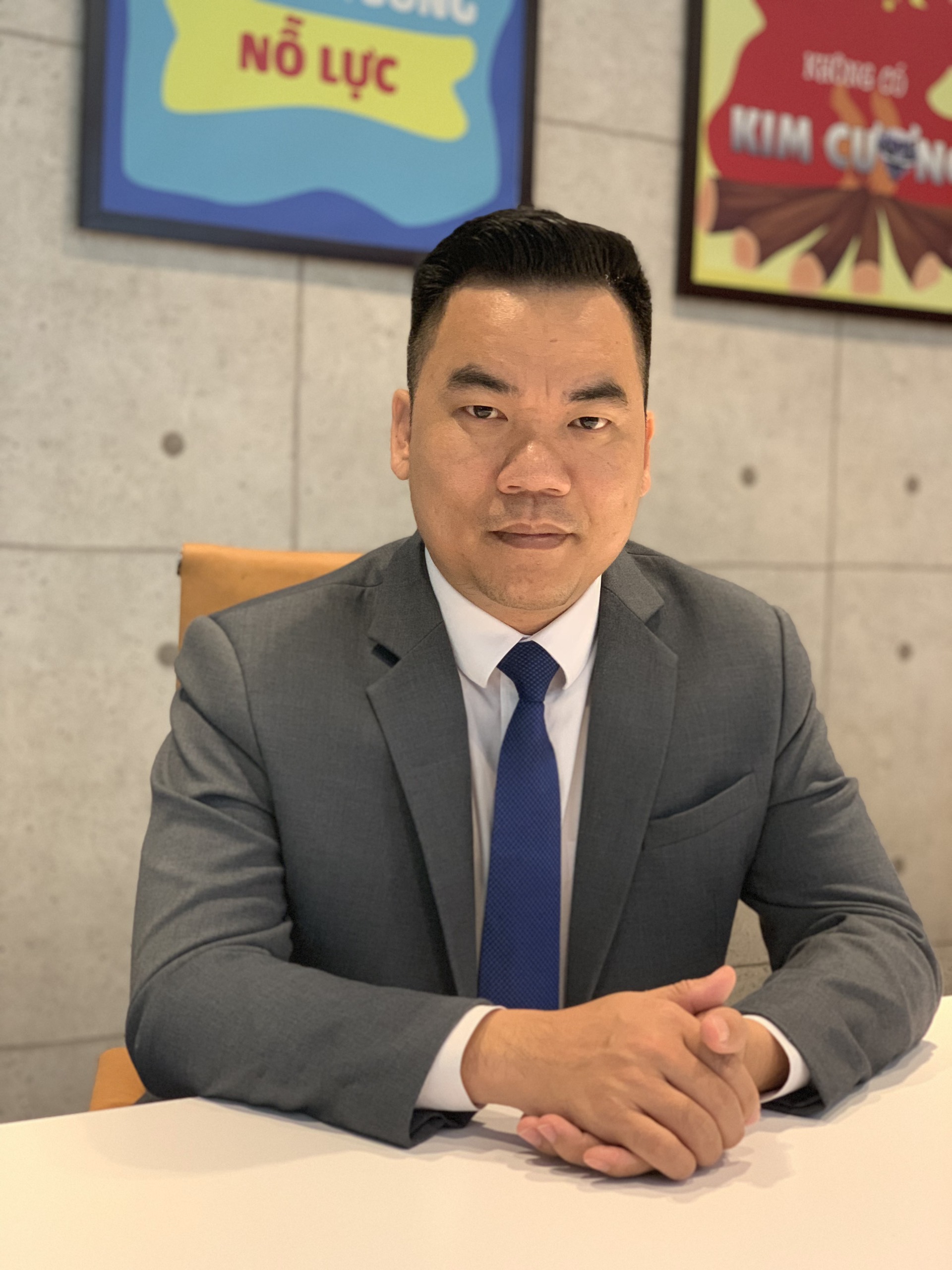 Ông Nguyễn Văn Văn, Tổng giám đốc Công ty CP Dịch vụ và Địa ốc Đất Xanh Duyên Hải.