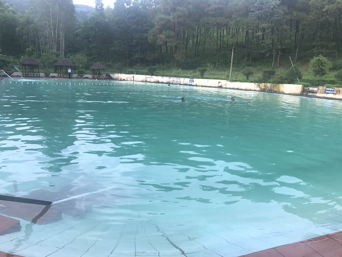 Bể bơi Khu du lịch sinh thái Thác Mơ (xã Minh Thành, TX Quảng Yên) 