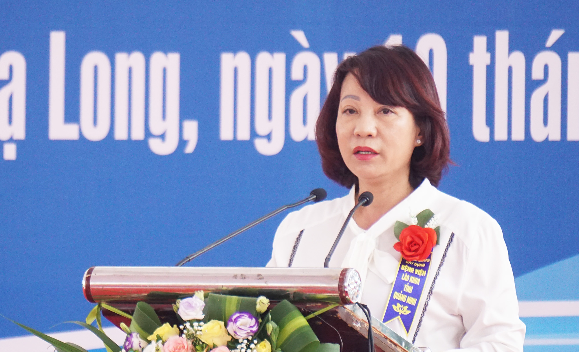 đồng chí Vũ Thị Thu Thủy, Phó Chủ tịch UBND tỉnh phát biểu chỉ đạo tại buổi lễ.