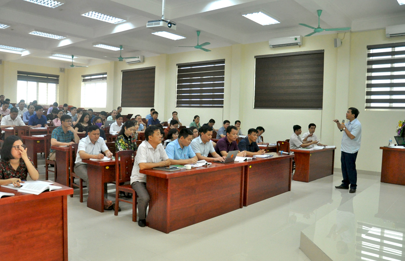 Lớp cao cấp lý luận hành chính năm học 2018-2020 do Ban Tổ chức Tỉnh ủy Quảng Ninh phối hợp với Học viện Chính trị Quốc gia Hồ Chí Minh tổ chức tại Trường Đào tạo cán bộ Nguyễn Văn Cừ.