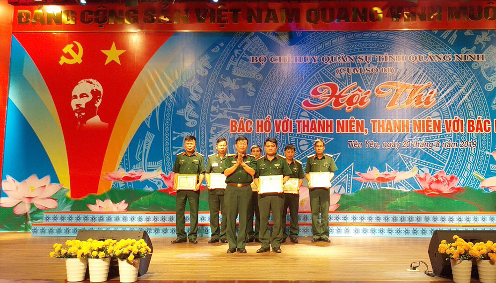 Ban CHQS huyện Tiên Yên chám bài dự thi
