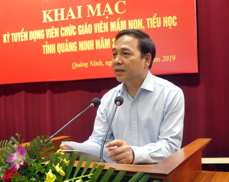 Đồng chí Đặng Huy Hậu, Phó Chủ tịchThường trực UBND phát biểu tại khai mạc.