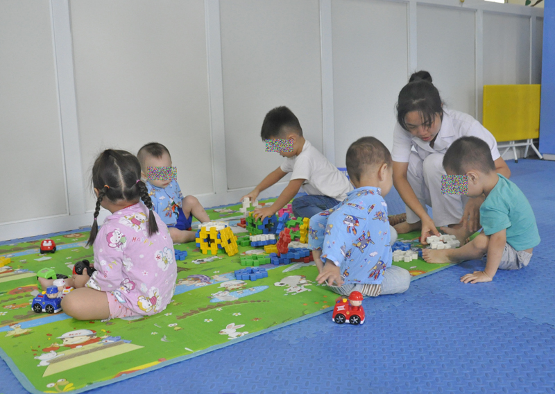 Hỗ trợ hoà nhập cho trẻ chậm phát triển tại Đơn nguyên tâm bệnh- phục hồi chức năng, Bệnh viện Sản nhi tỉnh.