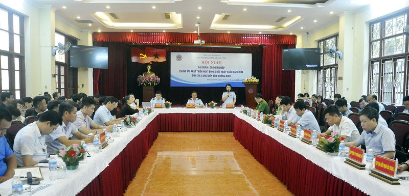Cục Hải quan Quảng Ninh tổ chức Hội nghị đối thoại Hải quan - Doanh nghiệp, tháng 6/2019.
