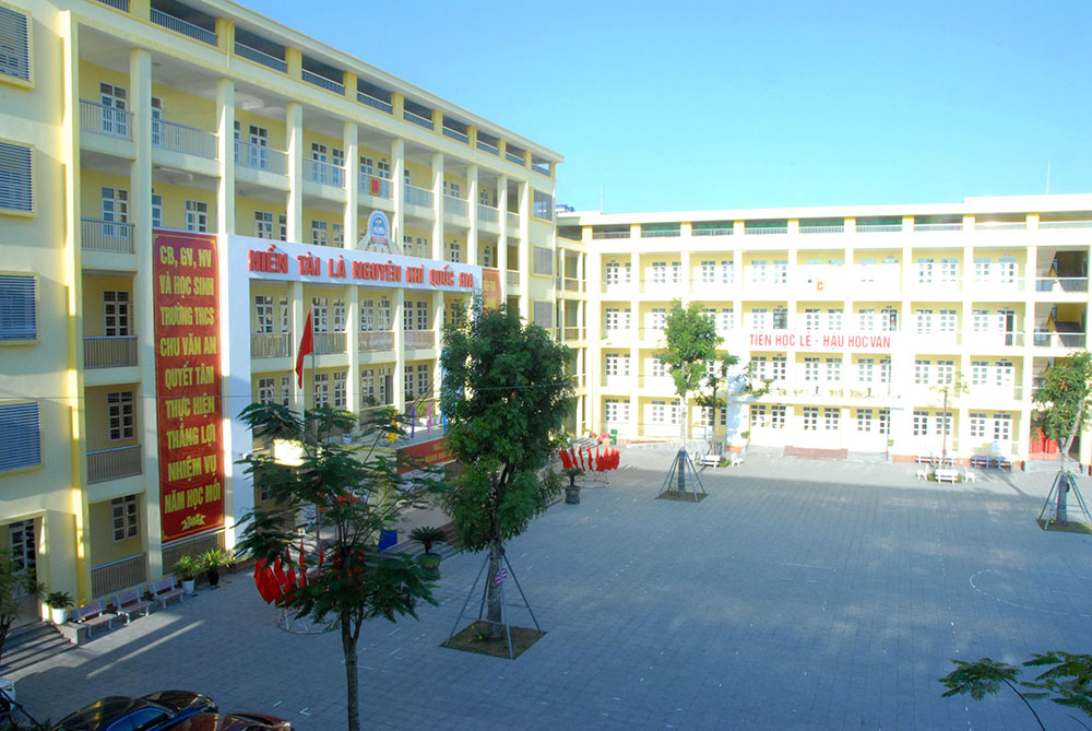 Cơ sở vật chất khang trang của Trường THCS Chu Văn An, TP Cẩm Phả.