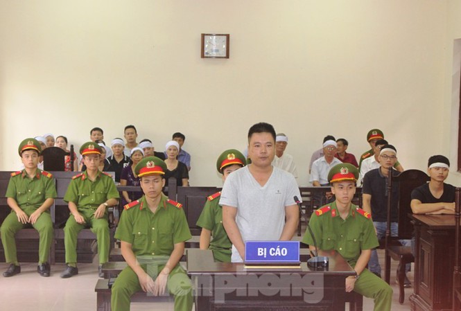  Nguyễn Văn Dũng, hung thủ giết xe ôm để cướp của bị tuyên án tử hình - Ảnh: Hoàng Long