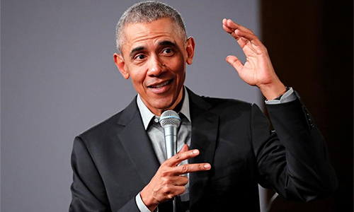 Cựu tổng thống Mỹ Barack Obama phát biểu tại Berlin, Đức ngày 6/4. Ảnh: Reuters.