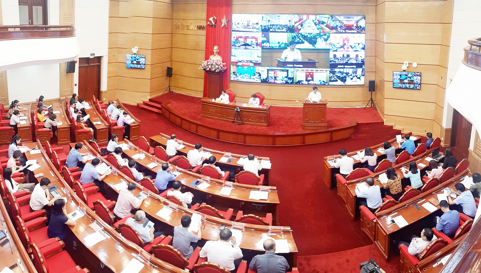 Hội nghị trực tuyến toàn tỉnh quán triệt Nghị quyết của BCH Đảng bộ tỉnh về sáp nhập huyện Hoành Bồ vào TP Hạ Long