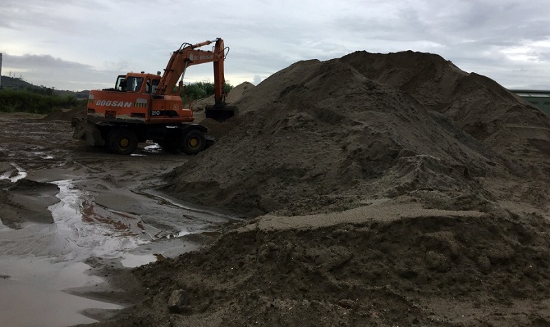Điểm tập kết cát trái phép tại khu công nghiệp Cái Lân, phường Bãi Cháy hiện đã được lực lượng chức năng TP Hạ Long cơ bản dẹp bỏ.