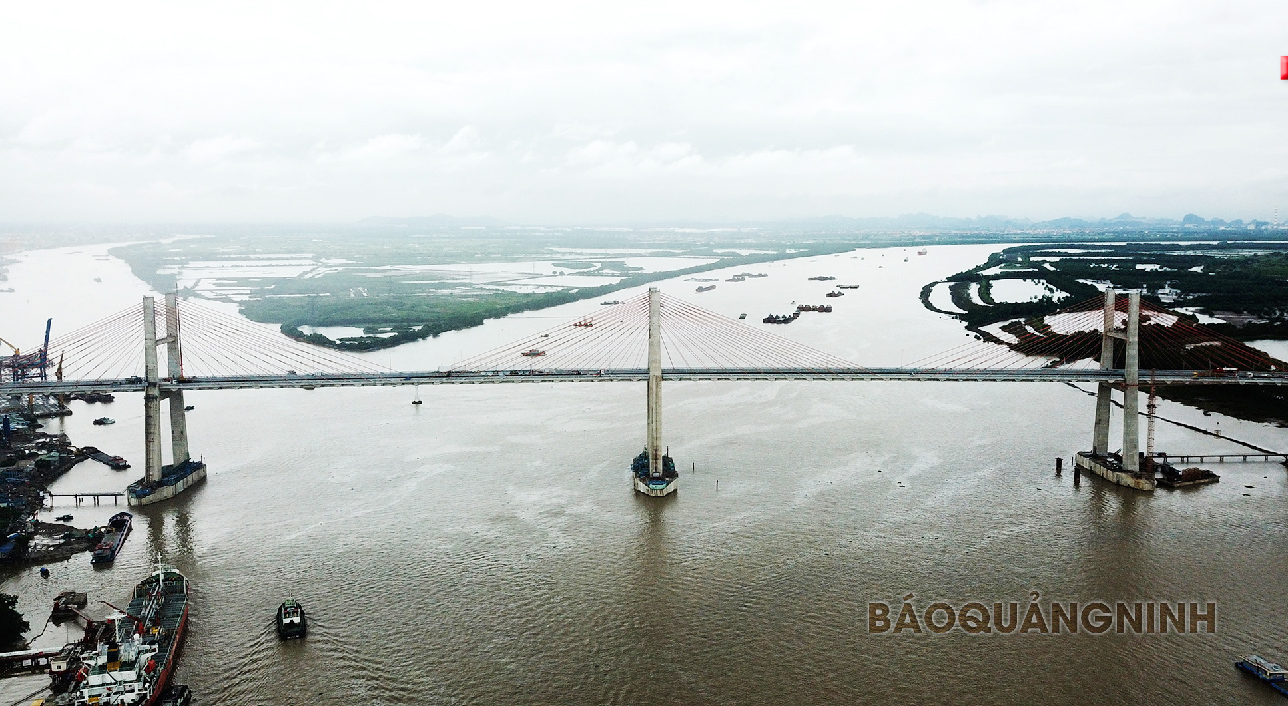 Cầu Bạch Đằng đã được đưa vào sử dụng từ tháng 9/2018. Ảnh: Đỗ Phương