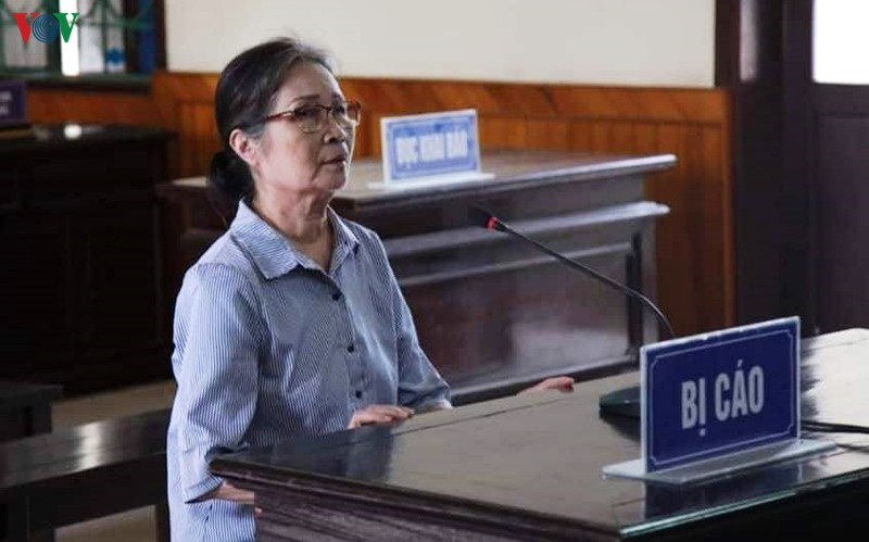 Bị cáo Trần Thị Ngọc Oanh tại phiên tòa ngày 11/10.