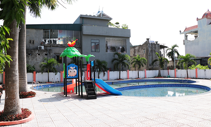 Trường mầm non Hoa Lan đang đầu tư thêm bể bơi để phục vụ nhu cầu vui chơi, giải trí của học sinh