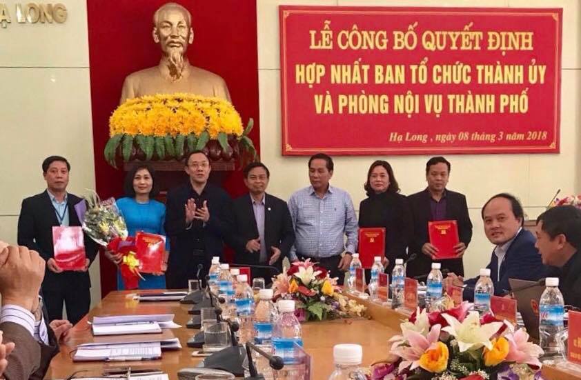Thành phố Hạ Long  công bố quyết định thành lập Cơ quan Tổ chức- Nội vụ vào tháng 3/2018. Ảnh: Bảo Bình
