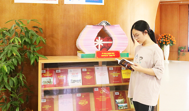 Nhiều cuốn sách về Quảng Ninh được bạn đọc tìm đọc