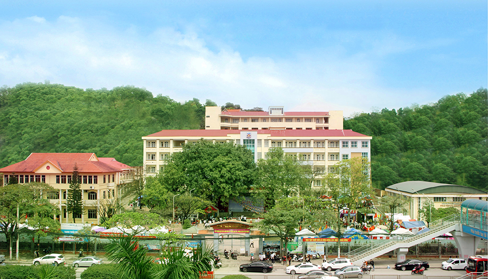 Trường THPT Hòn Gai (TP Hạ Long)