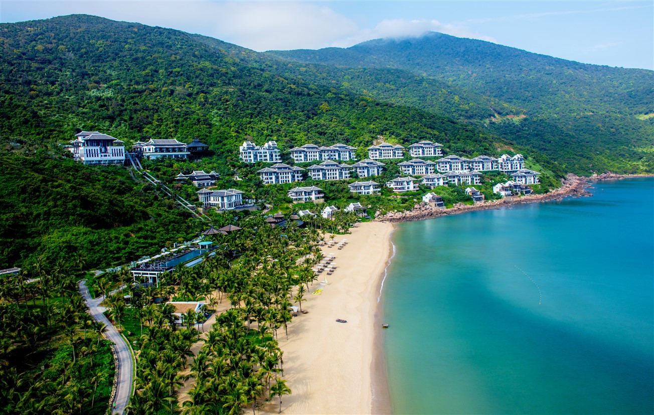Khu nghỉ dưỡng InterContinental Danang Sun Peninsula Resort tại Đà Nẵng.