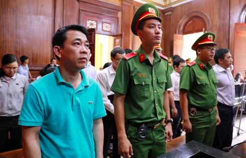  Nguyên Tổng giám đốc Công ty cổ phần VN Pharma Nguyễn Minh Hùng tiếp tục bị khởi tố.