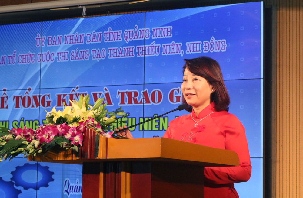 Phó Chủ tịch UBND tỉnh phát biểu tại lễ trao giải và phát động Cuộc thi Sáng tạo TTN, NĐ tỉnh Quảng Ninh lần thứ VI, năm 2020.