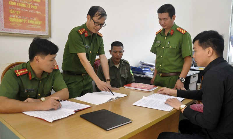 Chi bộ Công an xã Vũ Oai (huyện Hoành Bồ) triển khai công tác đảm bảo ANTT tại địa phương.