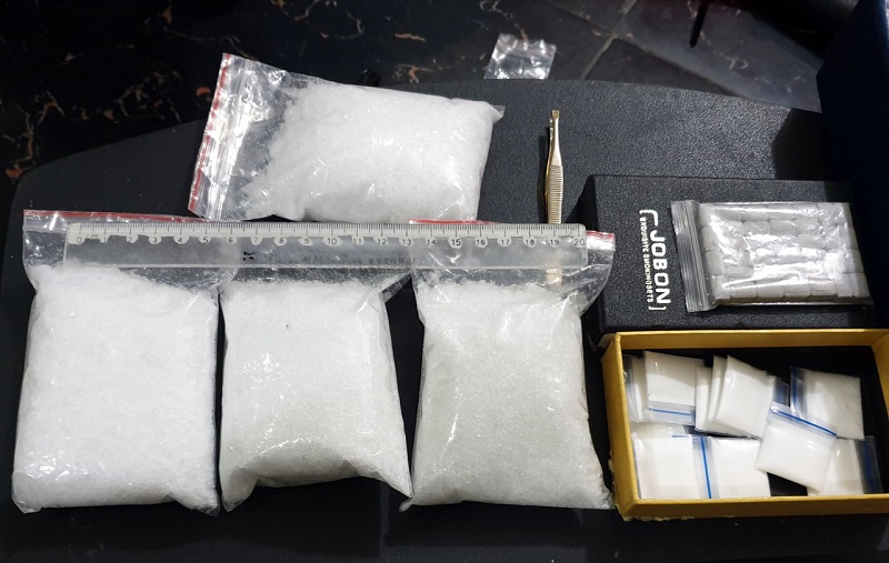 Tang vật gần 600 gam ma túy đá trong chuyên án bí số “ VVT - 919 ” do Công an TP Cảm Phả thu giữ tháng 9/2019.