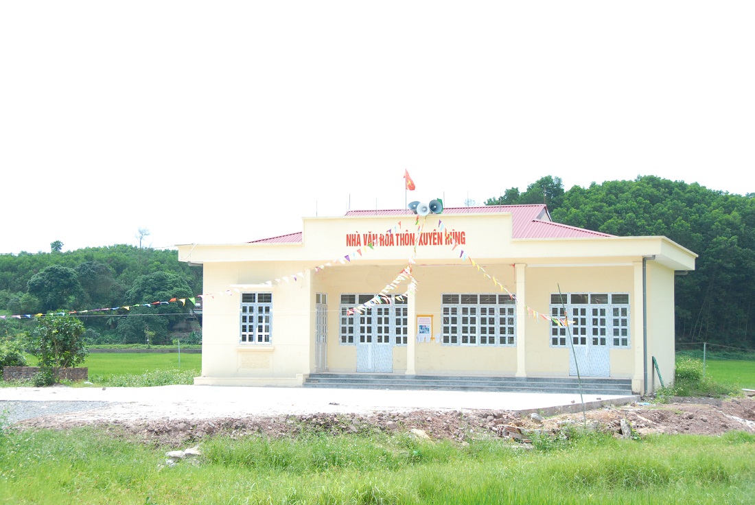 Nhà văn hóa thôn Xuyên Hùng (xã Đài Xuyên, huyện Vân Đồn) được đầu tư xây mới, phục vụ nhu cầu hội họp, sinh hoạt cộng đồng của người dân.
