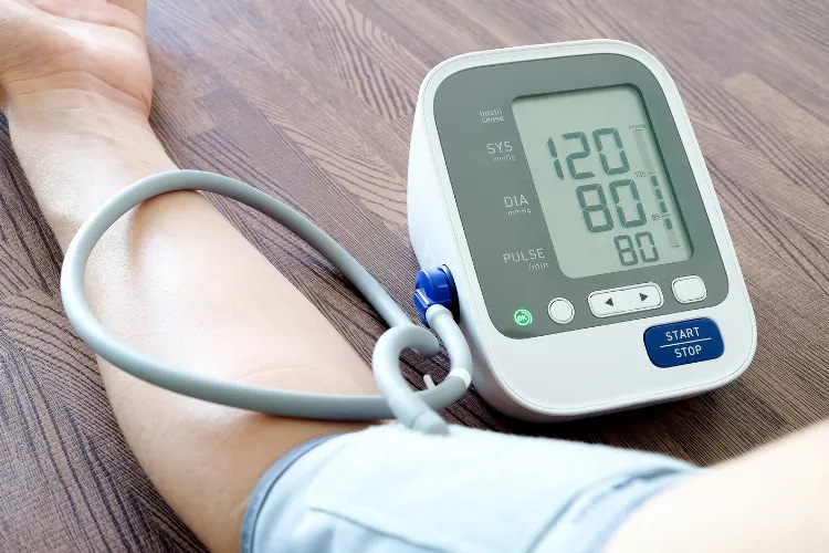 Hạ huyết áp thấp hơn mục tiêu < 130/80 mmHg sẽ giúp tăng tuổi thọ