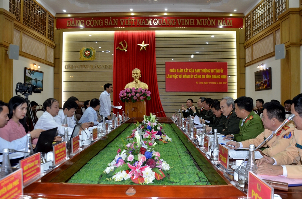 Đoàn giám sát của Ban Thường vụ Tỉnh ủy đã có buổi làm việc với Đảng ủy Công an tỉnh 